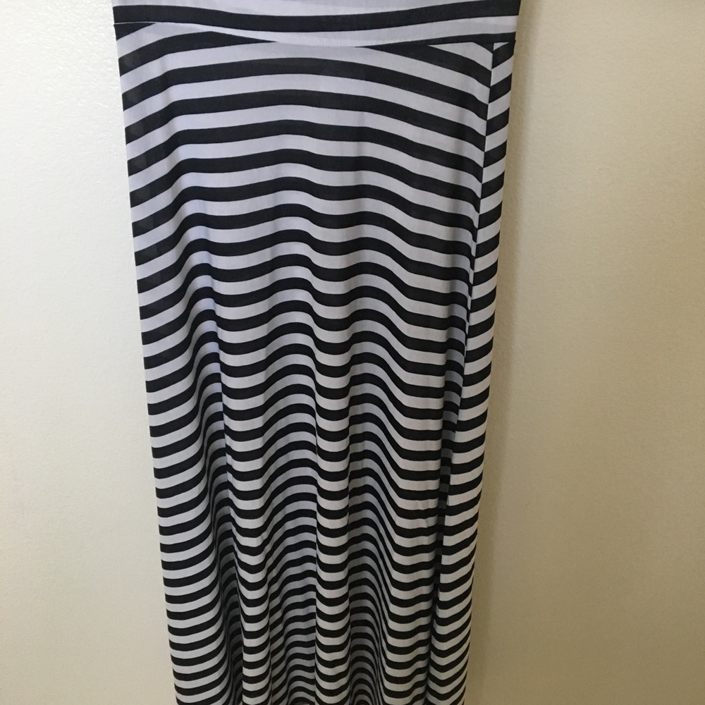 Honey and Lace Maxi Skirl -black and white stripe